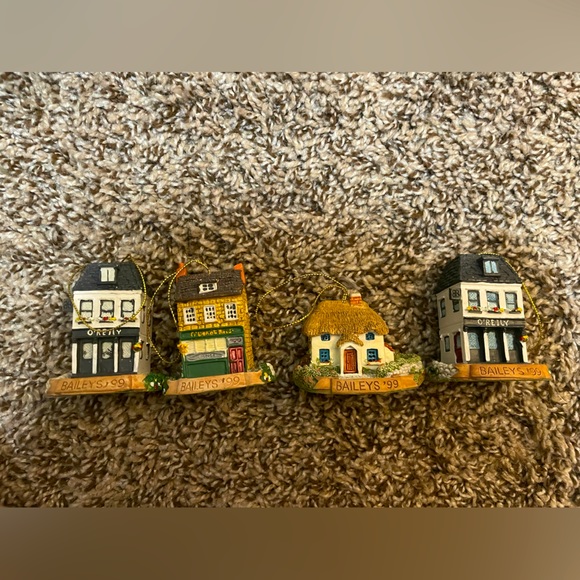 Baileys limited edition Christmas Ornament - Picture 1 of 4